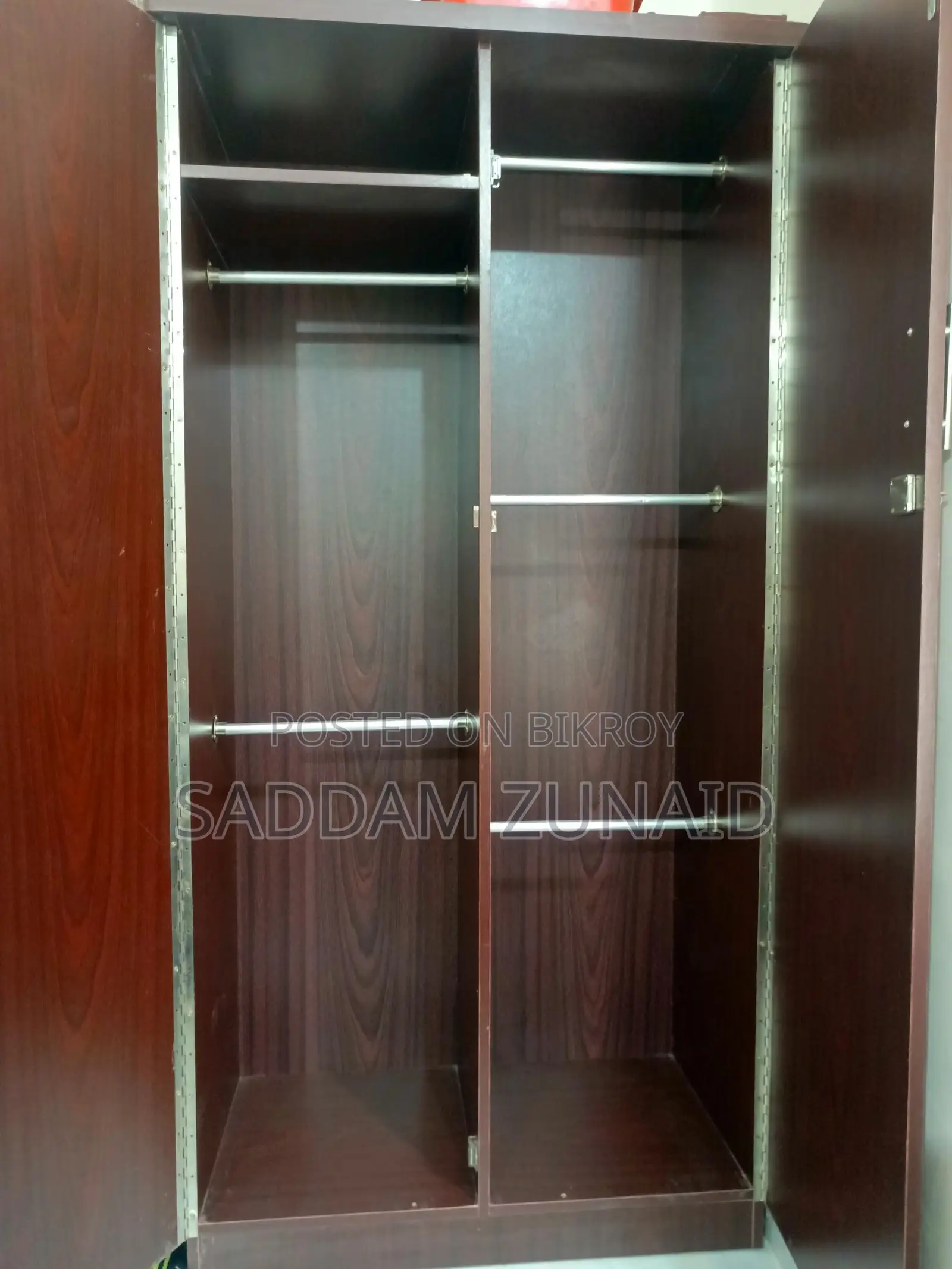 Almirah for Sale