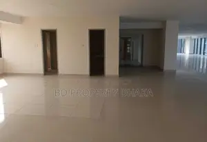 ৪০০০ বর্গফুটের কমার্শিয়াল স্পেস ভাড়ার জন্য