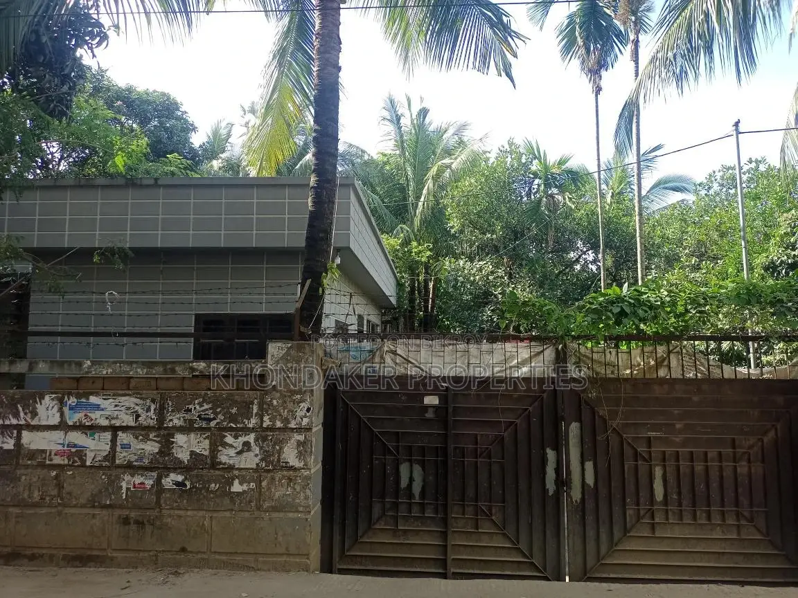 ৪০% কমে ঢাকা সিটি কর্পোরেশনের ৪৬ নম্বর ওয়ার্ডে ফ্ল্যাটের মালিক হন।