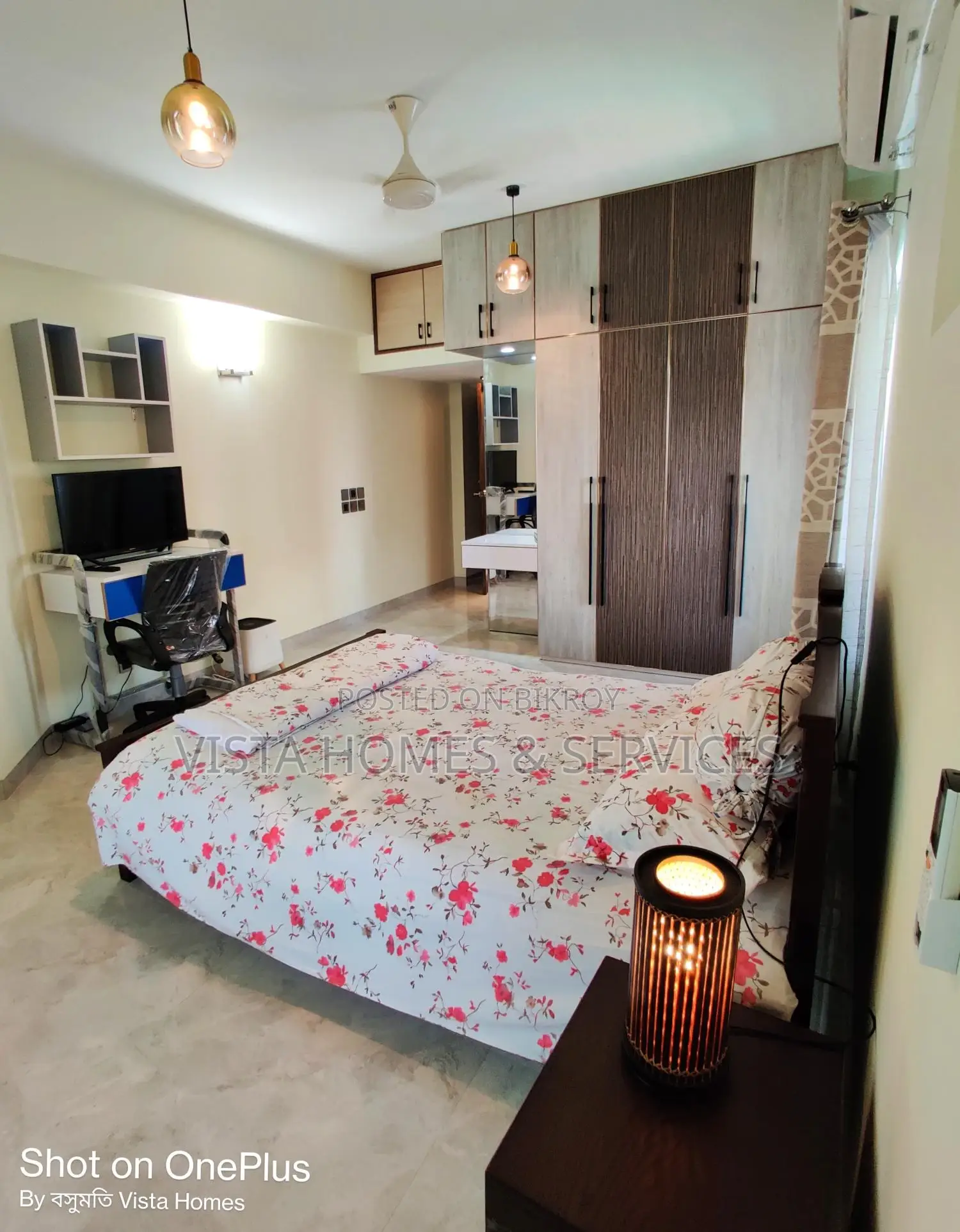 Exclusive 3BHK fully furnished flat rent @ Gulshan-1