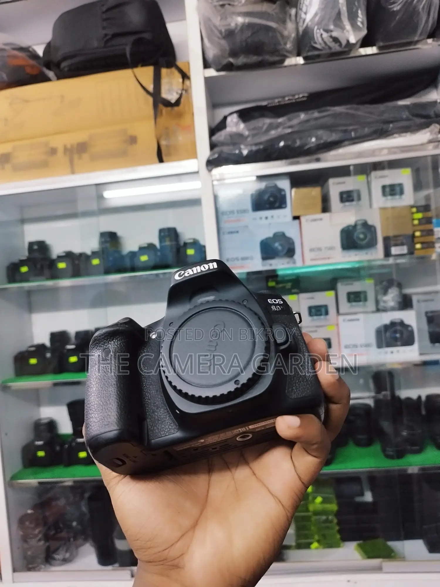 canon 80d body