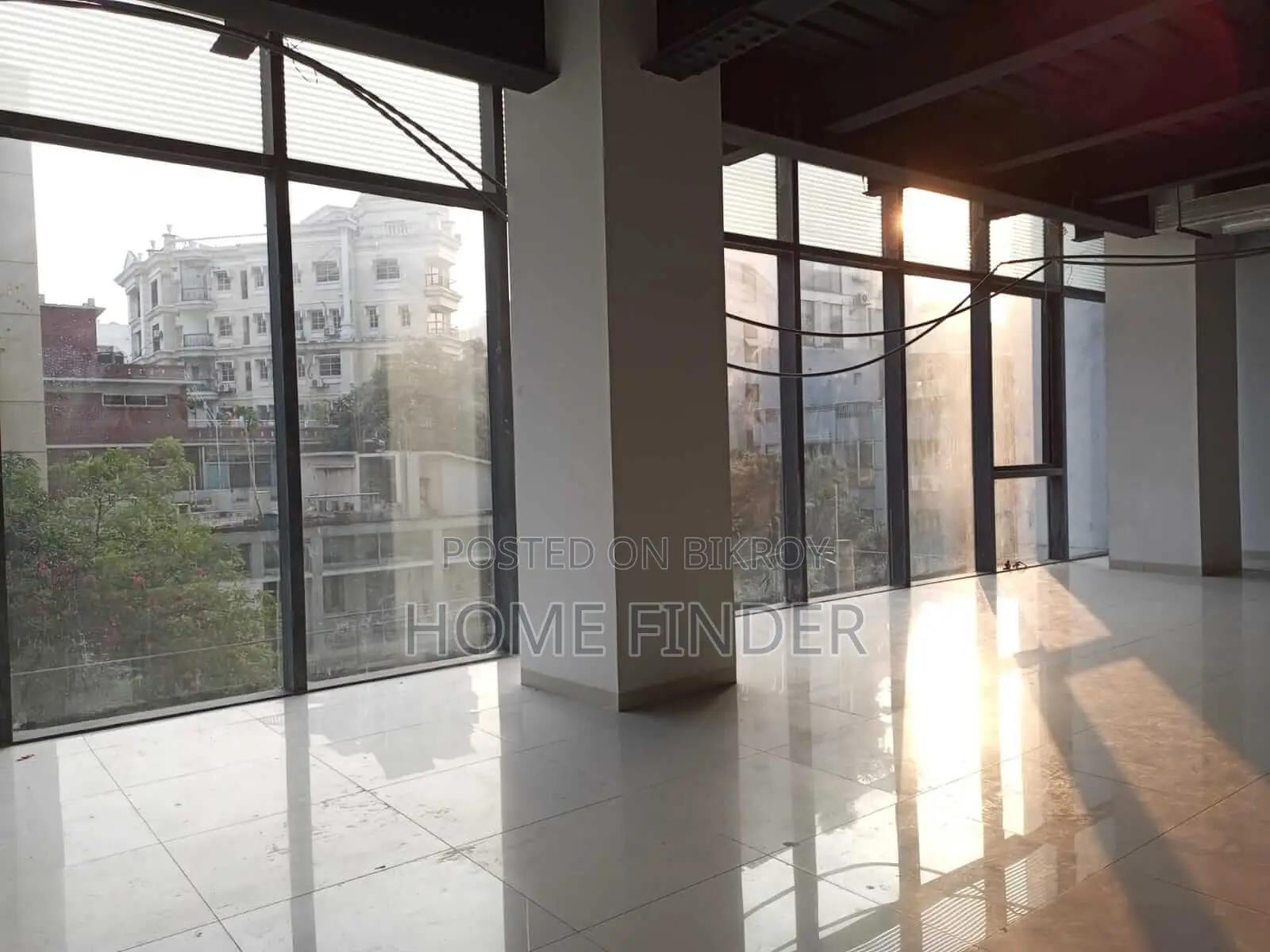 12,000 SQFT Commercial Floor Rent In GULSHAN Avenue