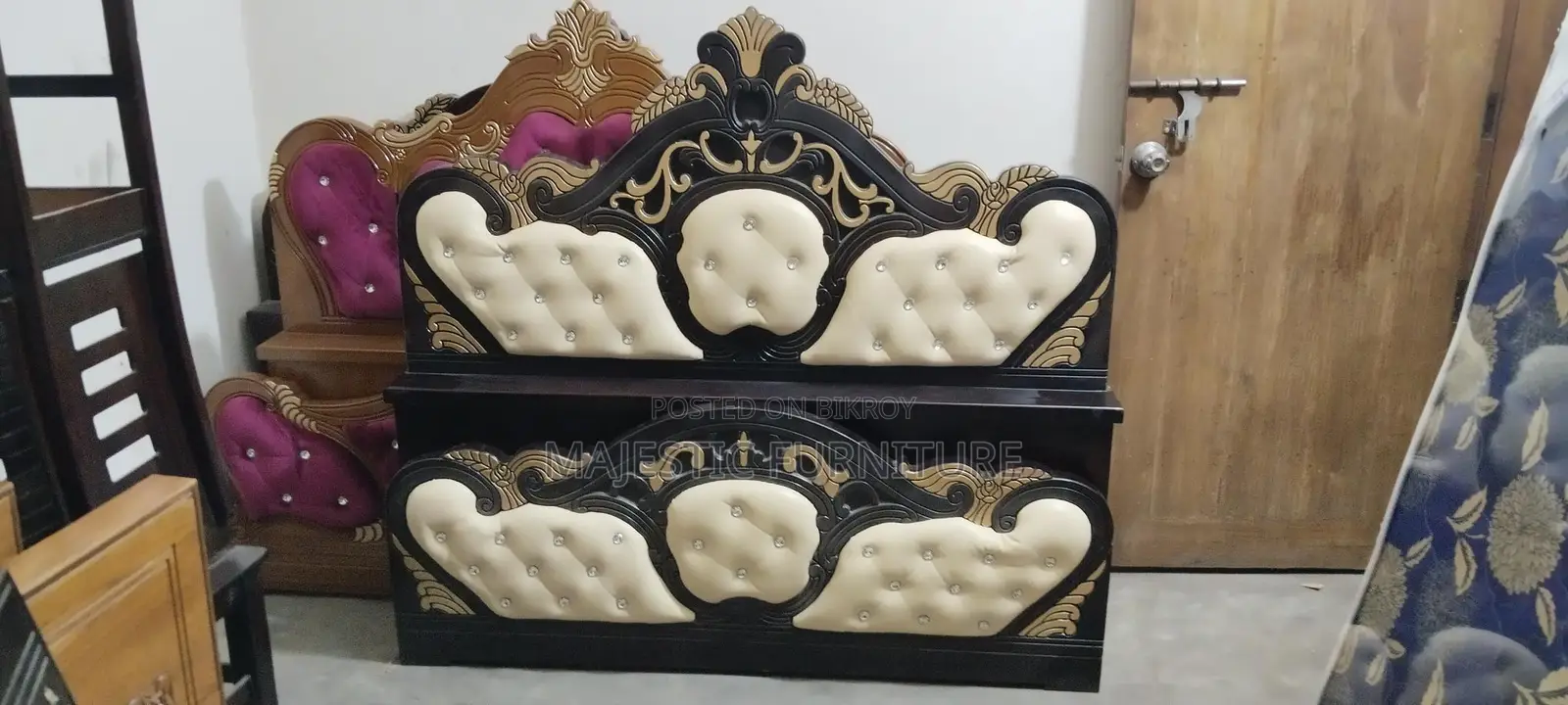 NEW BED 5/7 FEET. M # 2655