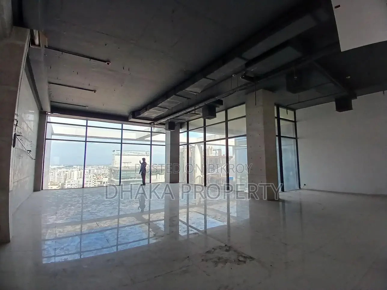 Luxury Office Space 2500SqFt. Rent at Gulshan 2