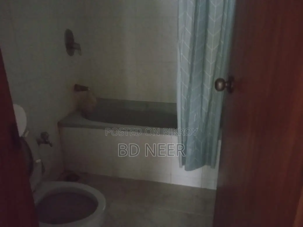Nice Looking Unfurnish 3 Bed Room Apt Rent in Banani North