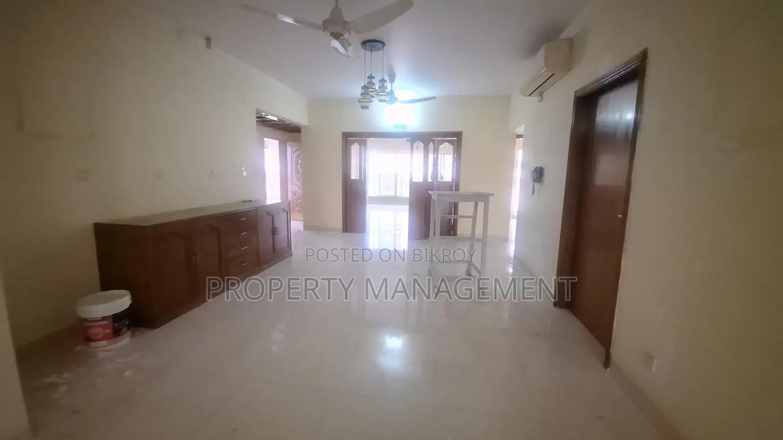 Rent a 3300 Sqft Office Space in Gulshan 1 with a Nice View
