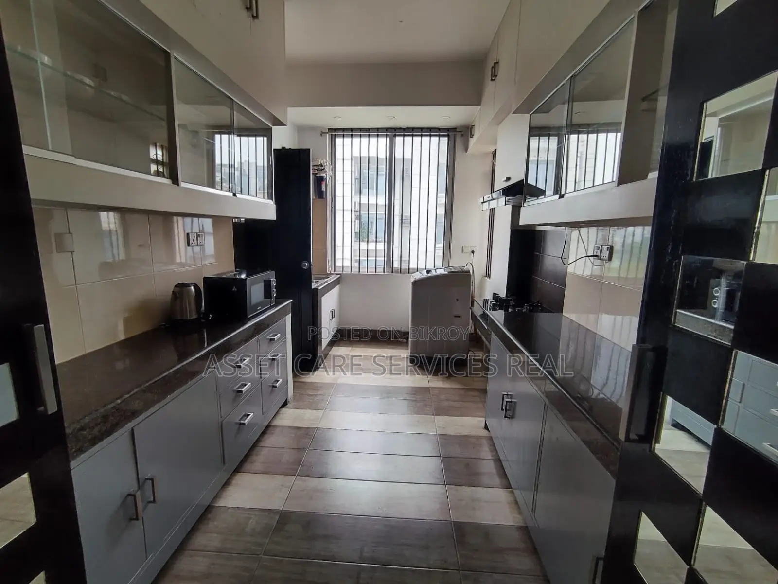 Lake View 4-Bed Fully Furnished Apartment For Rent In Gulshan