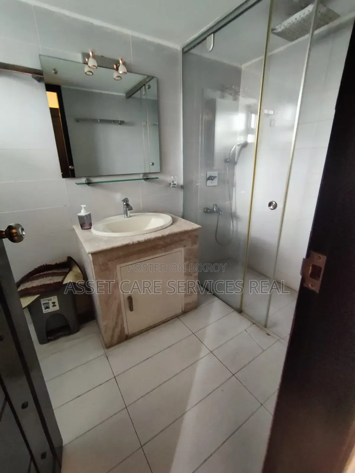 Lake View 4-Bed Fully Furnished Apartment For Rent In Gulshan