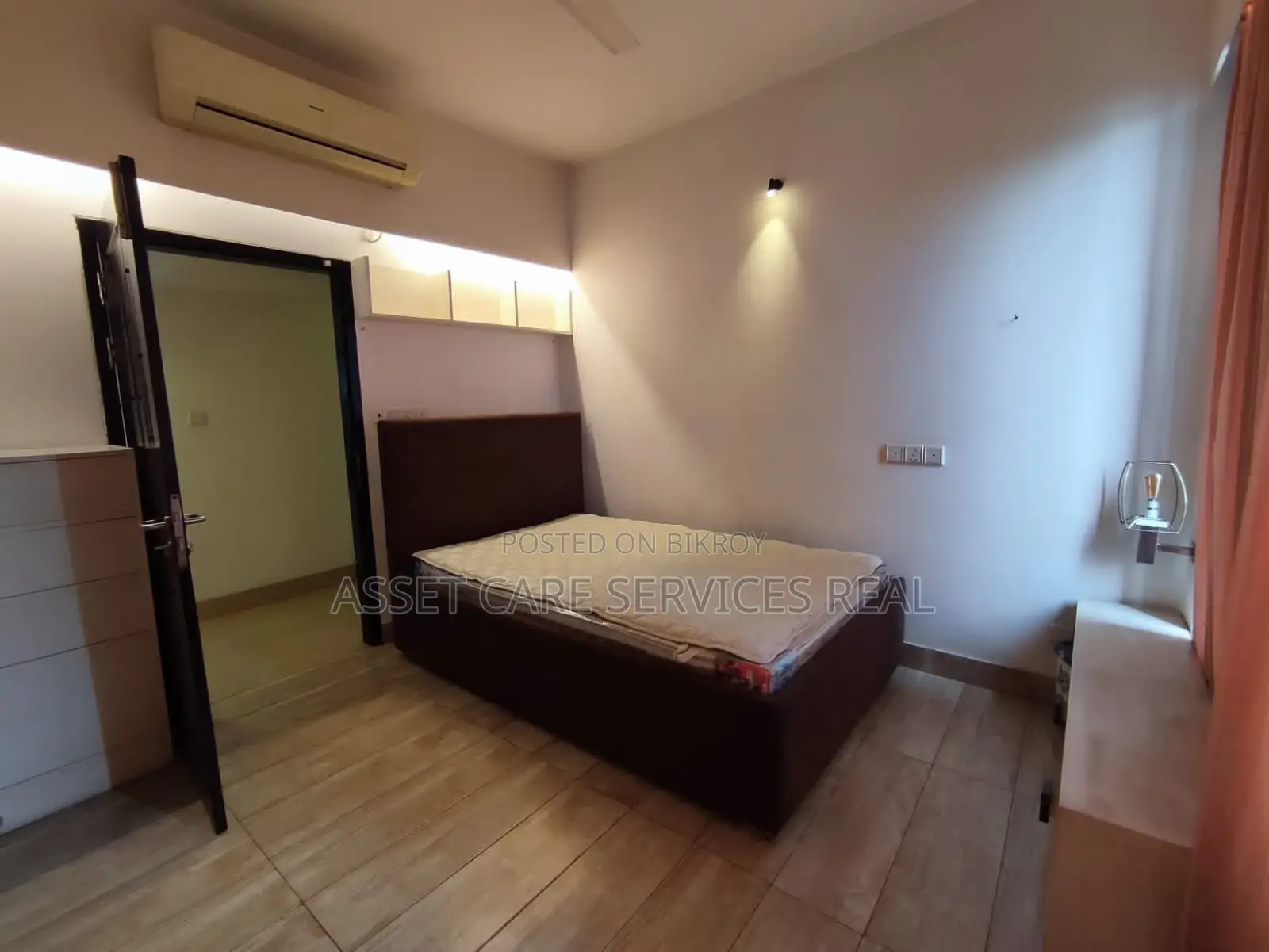 Lake View 4-Bed Fully Furnished Apartment For Rent In Gulshan