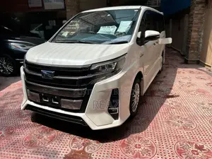 Toyota Noah Si WXB / PEARL 2020