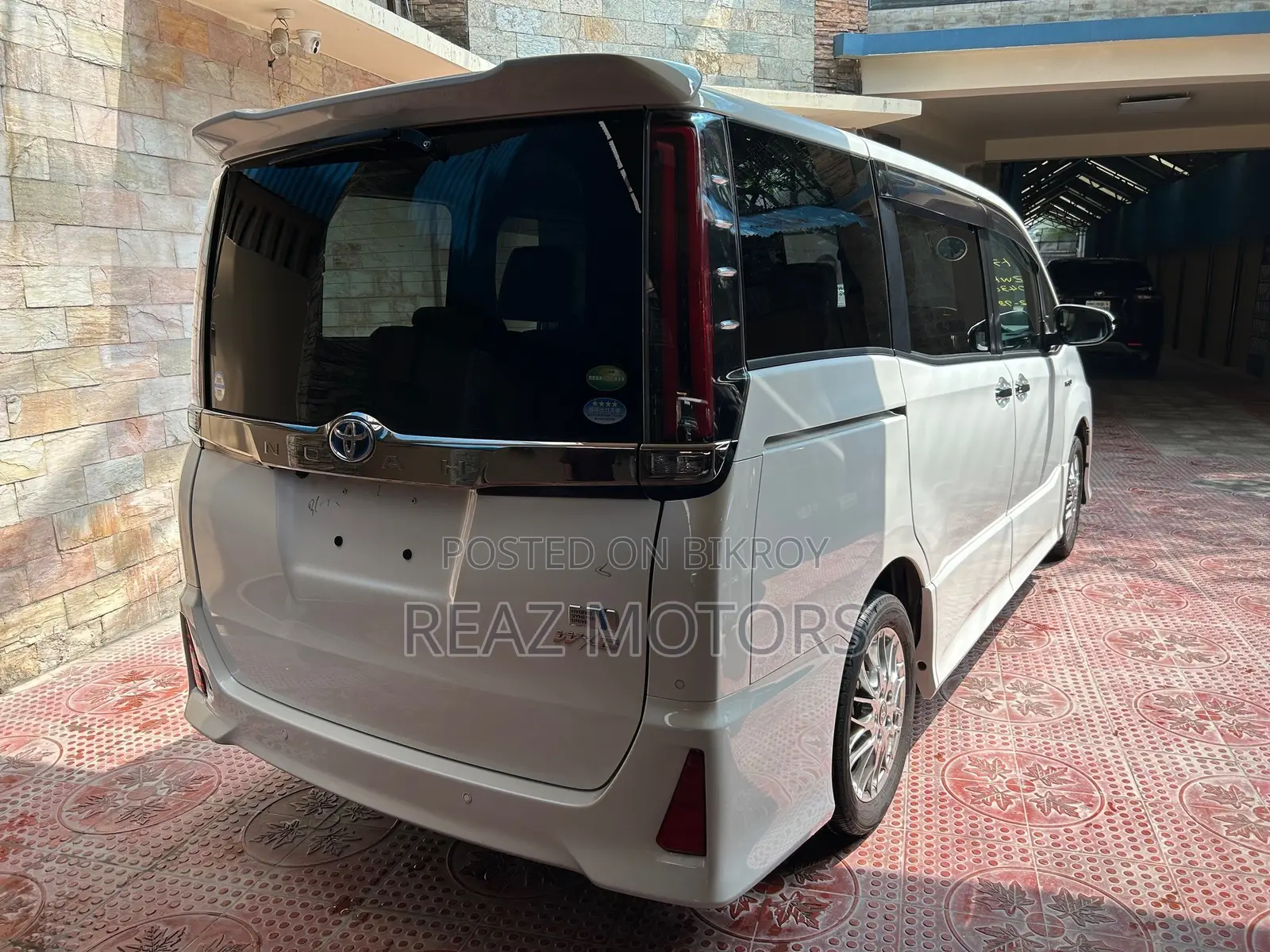Toyota Noah Si WXB / PEARL 2020