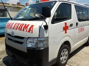 Toyota Hiace Ambulance Dual AC 2020