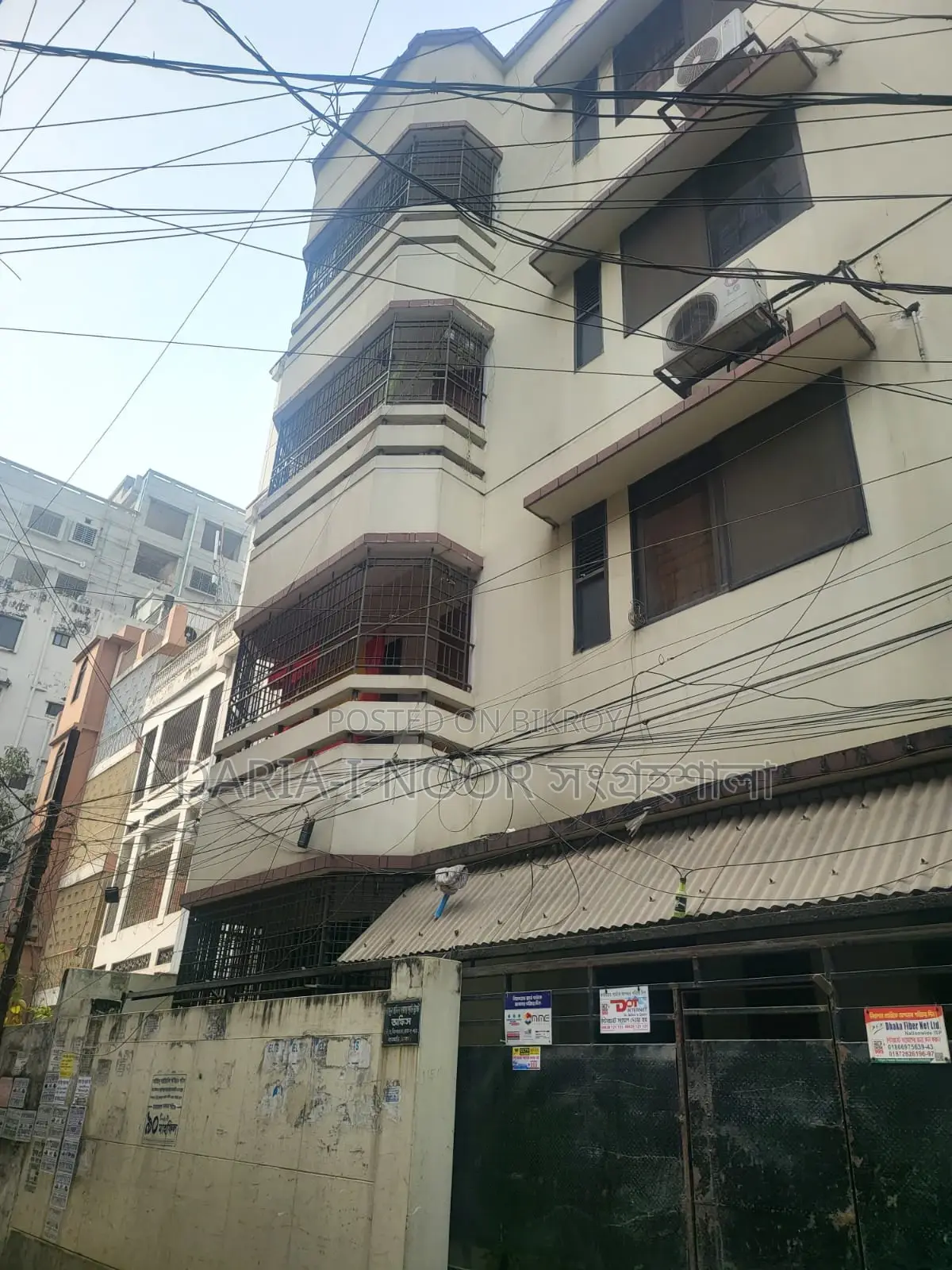 Land in West Dhanmondi 2 Katha, 4-story building, single unit, 15ft road