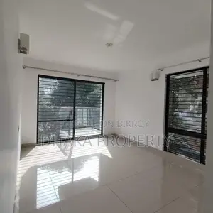 2700-Sqft Luxurious 3-Beded Apartment Rent in Banani