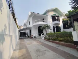 গুলশান নর্থ-এ এক্সক্লুসিভ ইন্ডিপেন্ডেন্ট হাউস ভাড়া