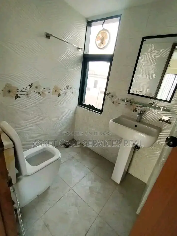 Road-11 Banani 2597-Sqft Brand-New Commercial Open Space Rent