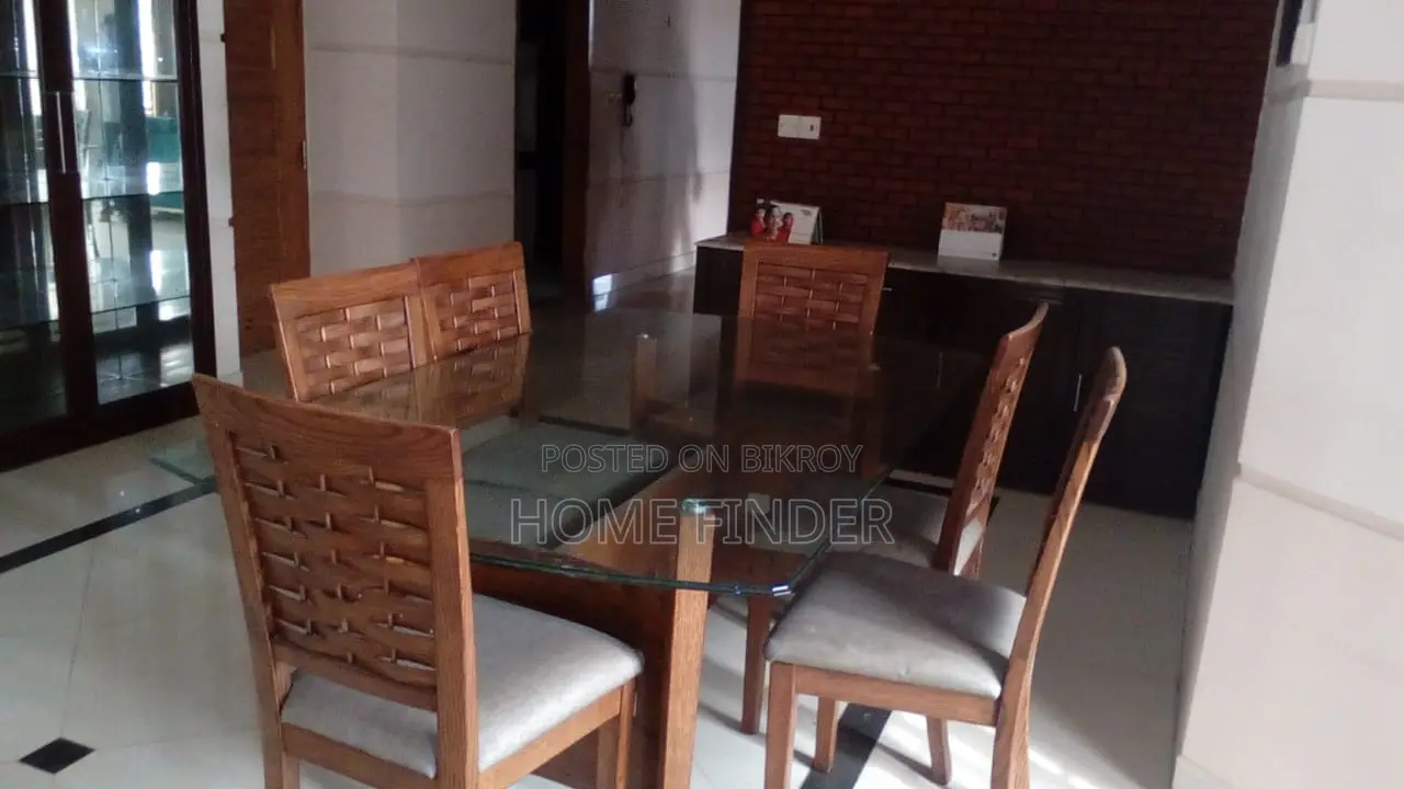 গুলশান-২ এ বিলাসবহুল ফুল ফার্নিশড ৩৮৮০ বর্গফুটের ৪ বেডরুমের অ্যাপার্টমেন্ট ভাড়া