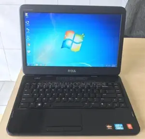 DELL Core i3 ল্যাপটপ, 500GB হার্ড ডিস্ক, 4GB র‍্যাম, 14" ইঞ্চি HD ডিসপ্লে।