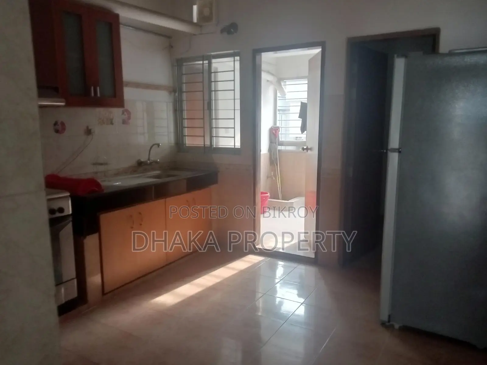 Exclusive 2700-Sqft Office Space Rent in Gulshan -2