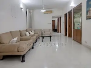Full-Furnished 3200-Sqft 4 Bedrooms Apartment Rent in Baridhara