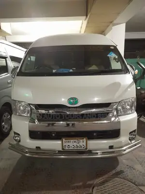Grand Cavin Hiace For Rent