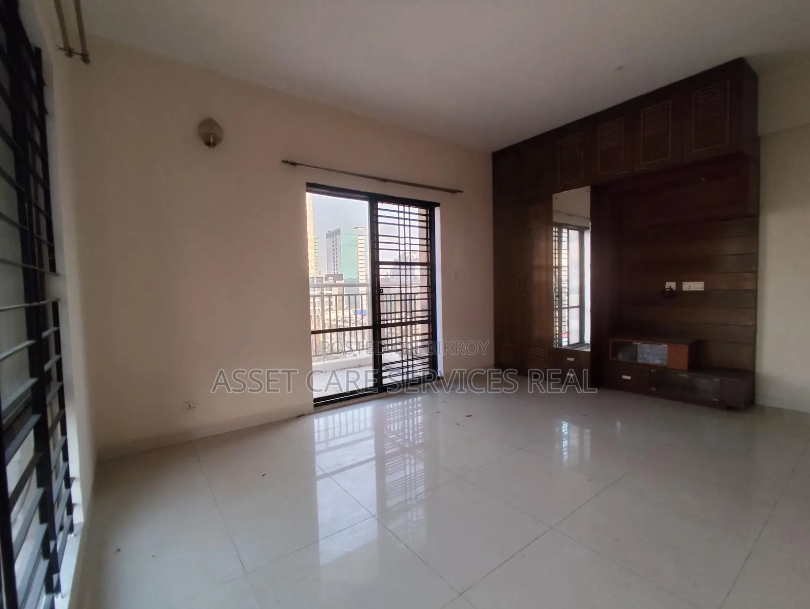 4-Bedroom Unfurnished Apartment for Rent in Gulshan-1