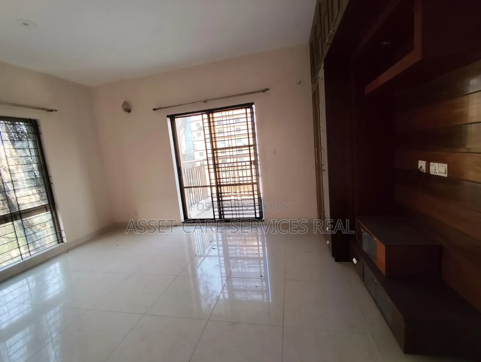 4-Bedroom Unfurnished Apartment for Rent in Gulshan-1