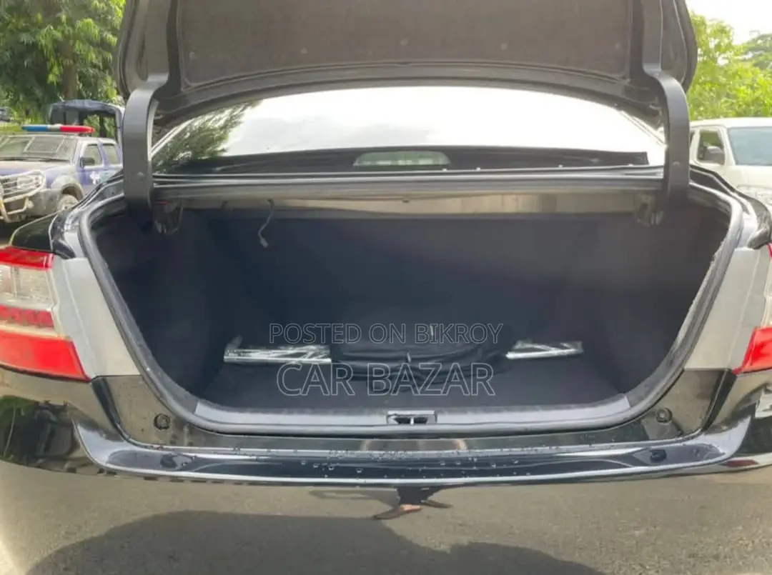 Toyota Premio G SUPERIOR BLACK 2011