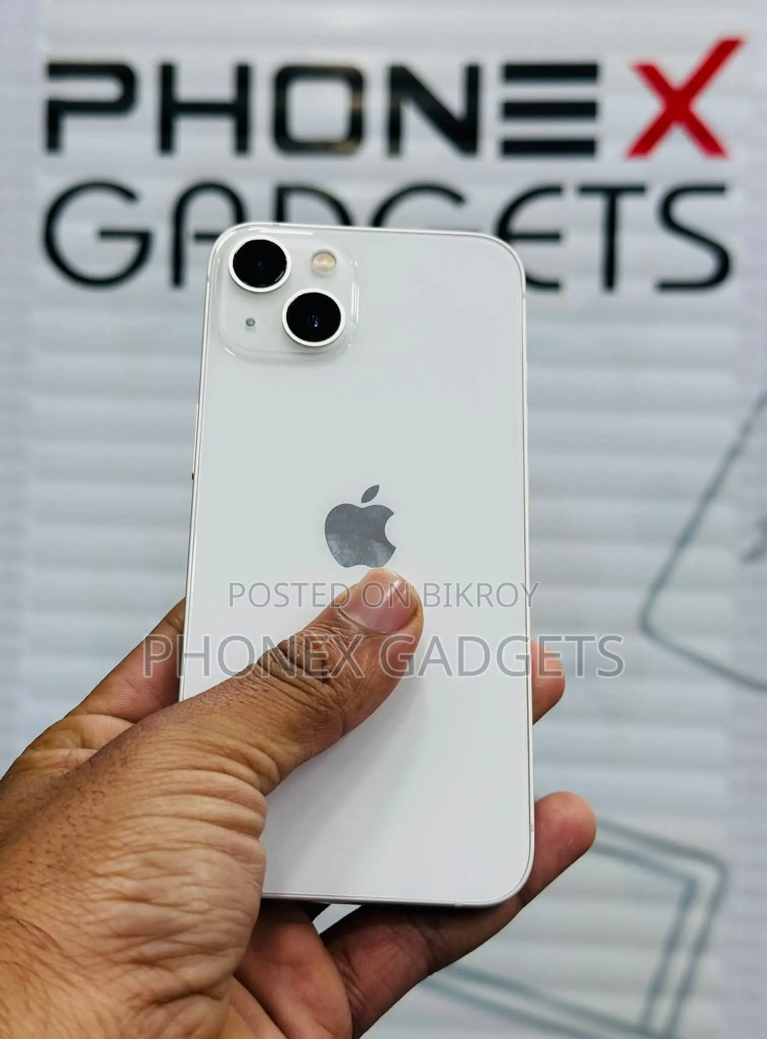 Apple iPhone 13 (Used)