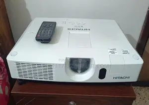 Hitachi Cp-x4022wn Brand New 4000 Lumens Projector