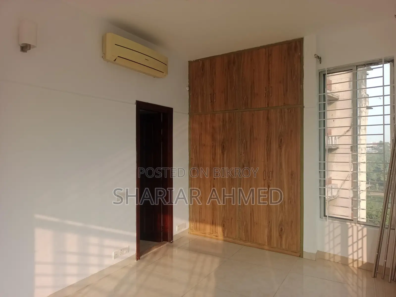 4500 Sqft Duplex Semi-Furnished Apartment For Rent in Gulshan 2