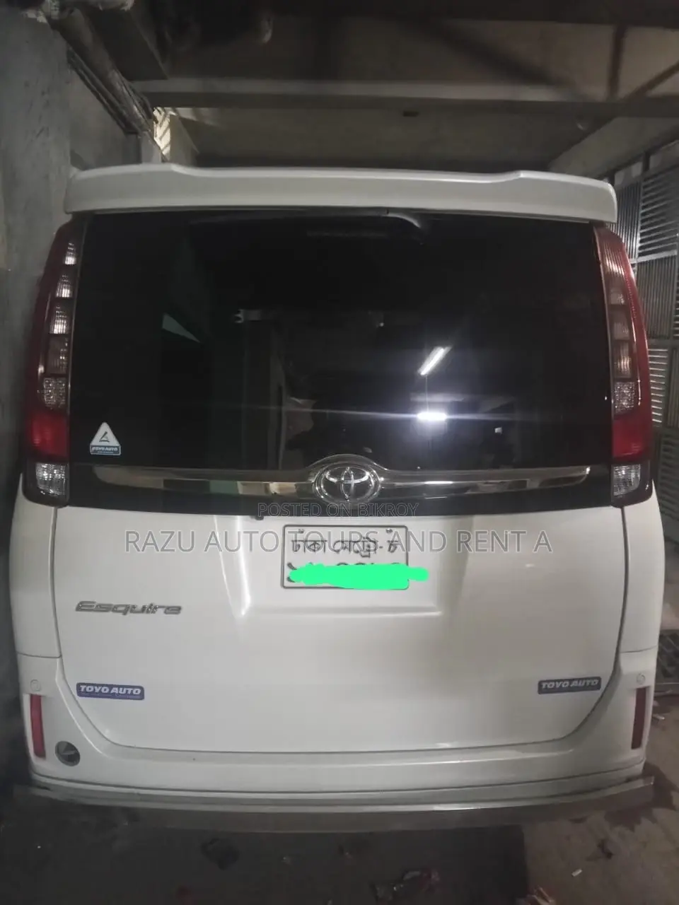 এস্কয়ার নোয়া ভাড়ার জন্য