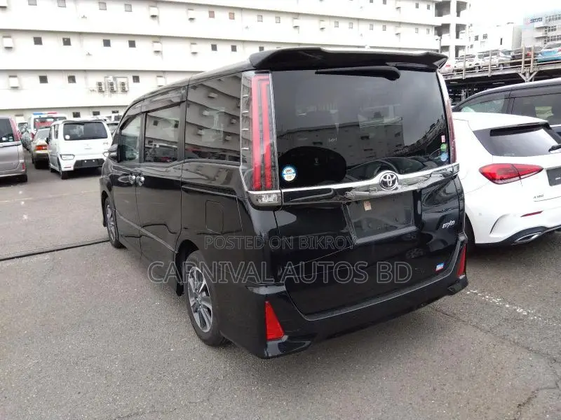 Toyota Noah SI WXB PACKAGE 2021