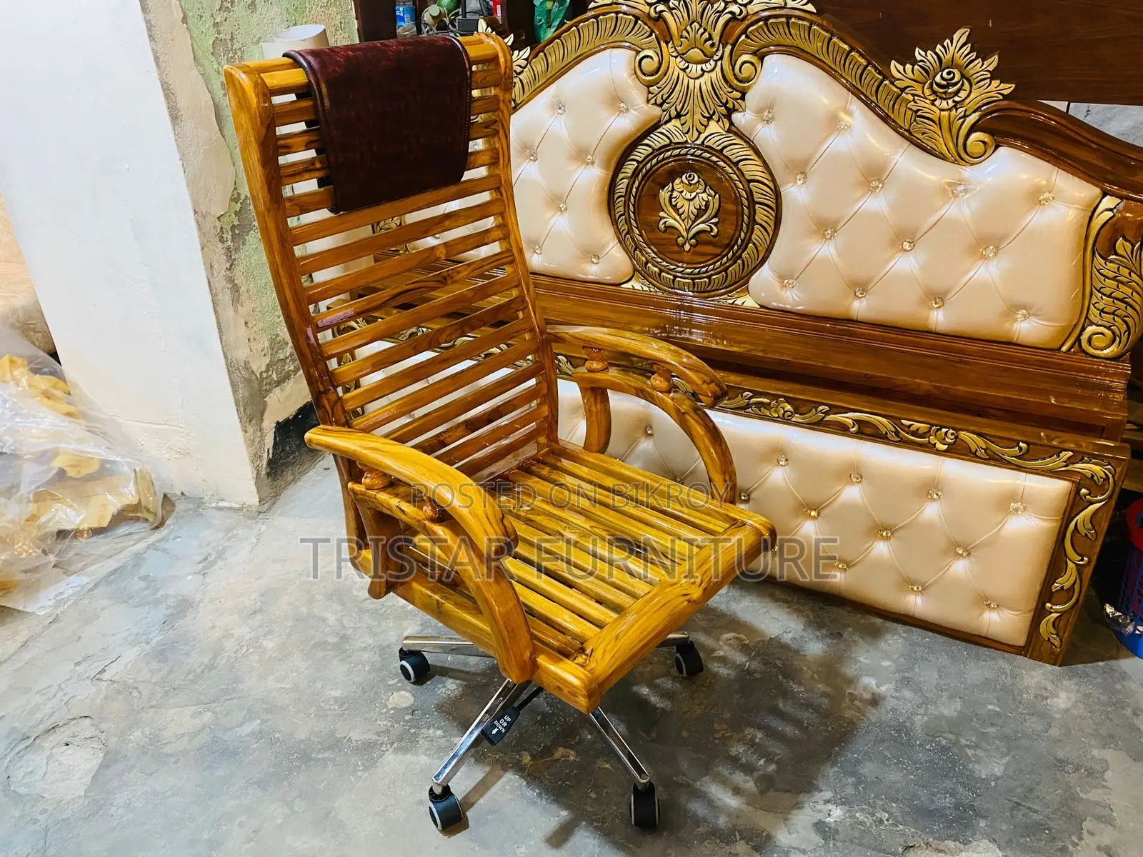 Wooden Swivel Chair