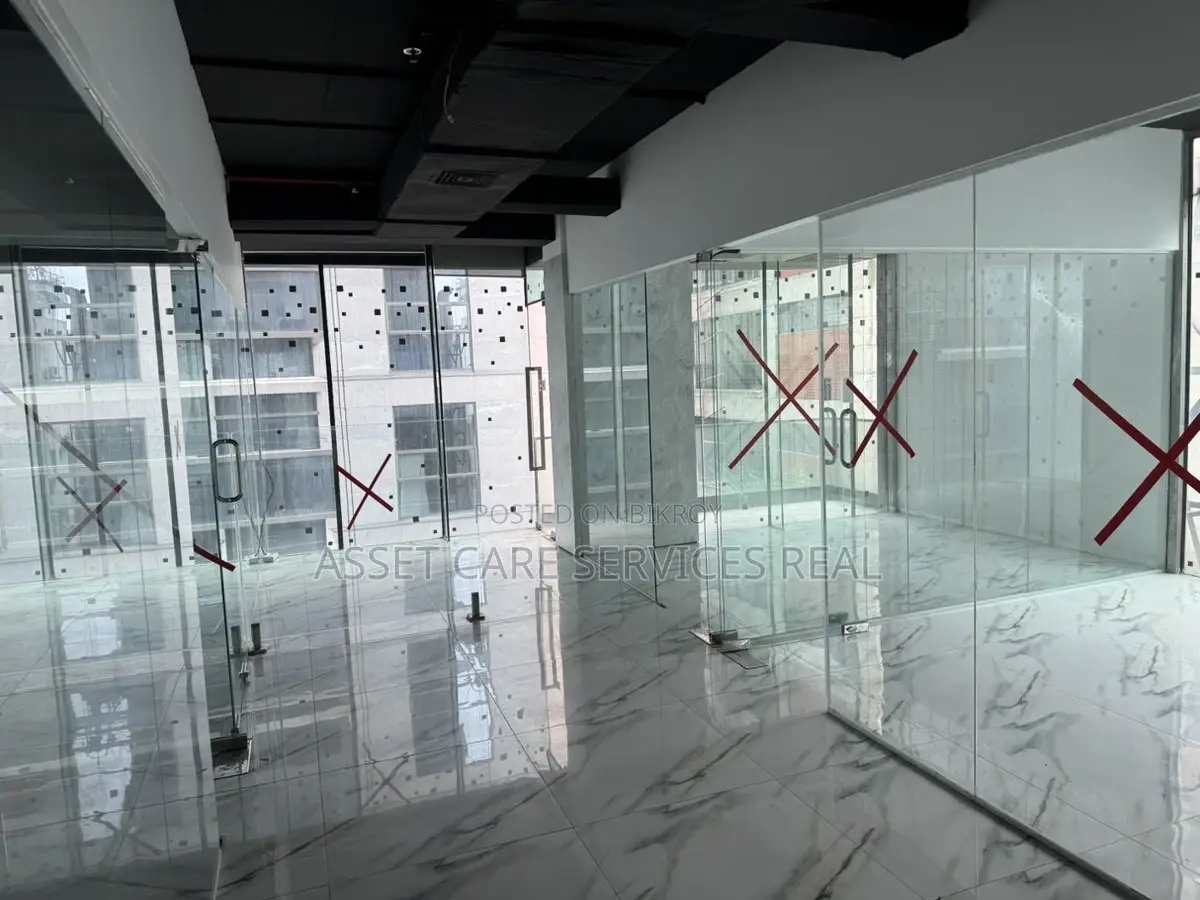 Exclusive Commercial Open Space Rent Gulshan Avenue