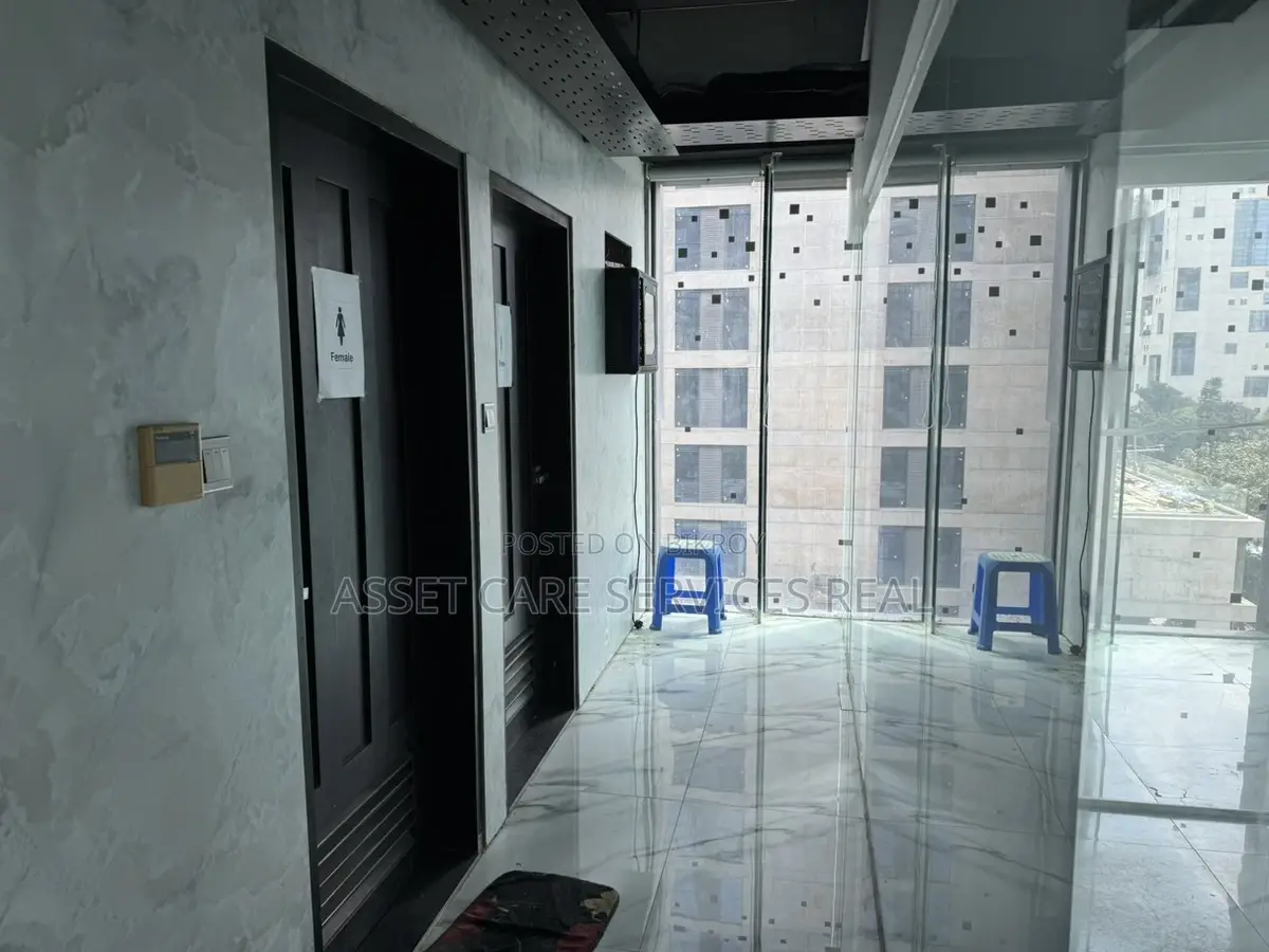 Exclusive Commercial Open Space Rent Gulshan Avenue