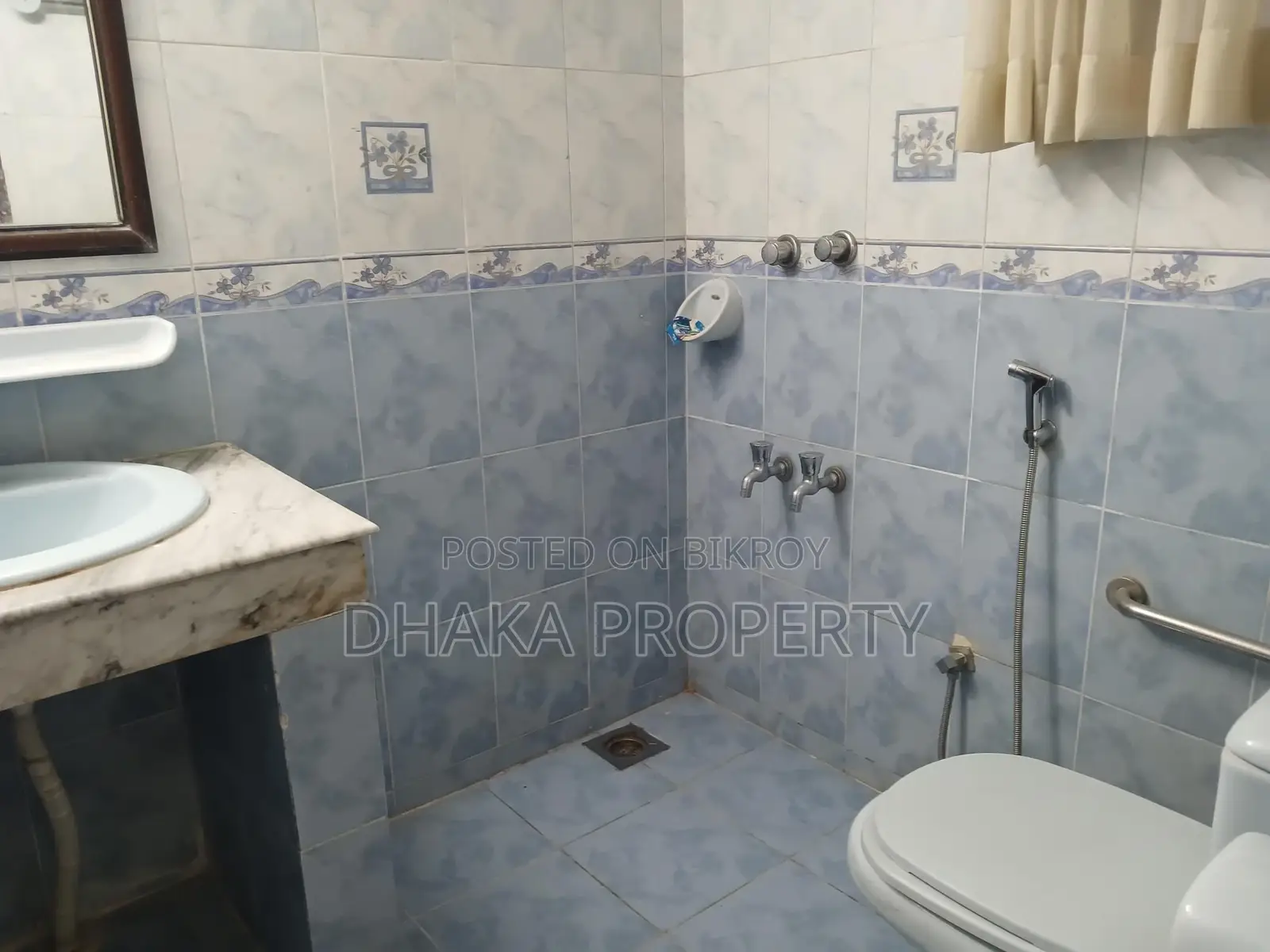 3 Bedroom 1700sqFt flat rent at Gulshan