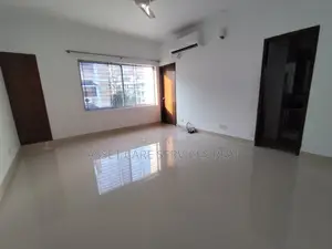 বারিধারা ডিপ্লোমেটিক জোনে ৩ বেডরুমের আন-ফার্নিশড অ্যাপার্টমেন্ট ভাড়া