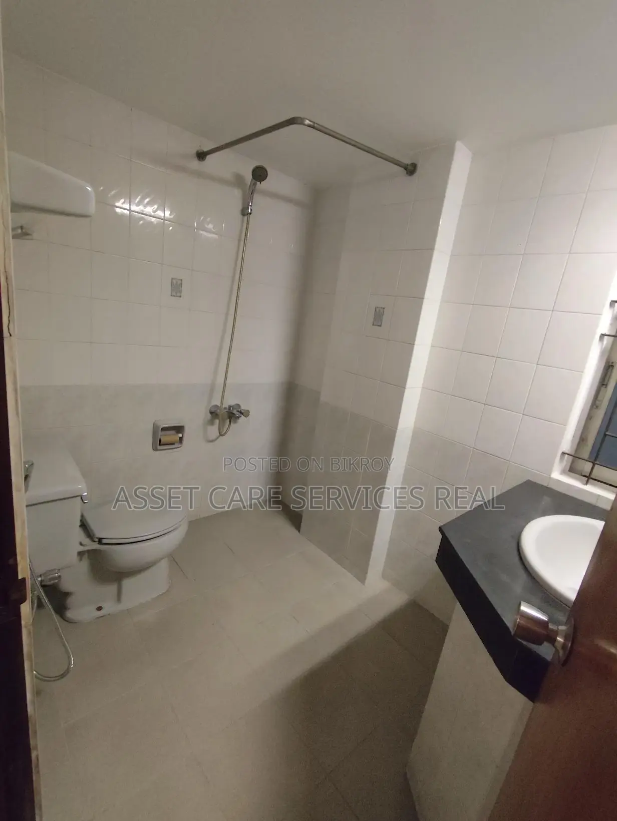 Baridhara Diplomatic Zone 3Bed Un-Furnished Apartment Rent