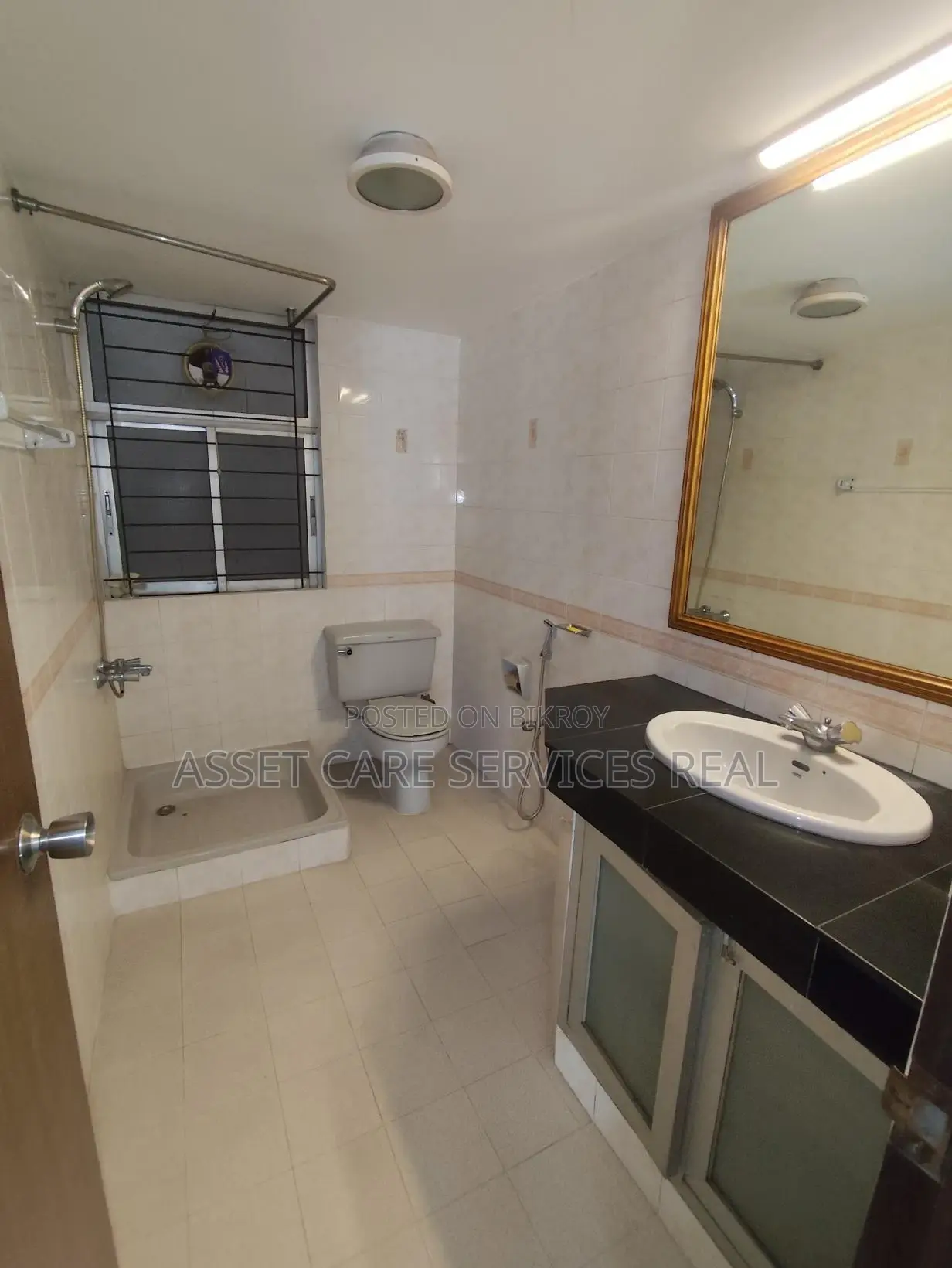 Baridhara Diplomatic Zone 3Bed Un-Furnished Apartment Rent