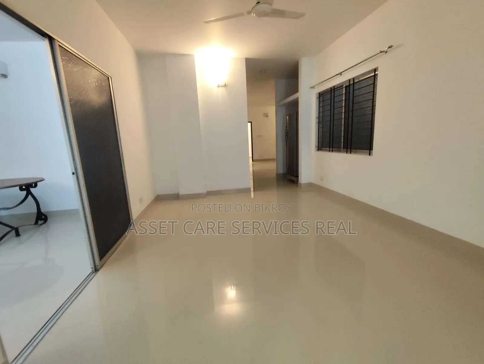 Baridhara Diplomatic Zone 3Bed Un-Furnished Apartment Rent