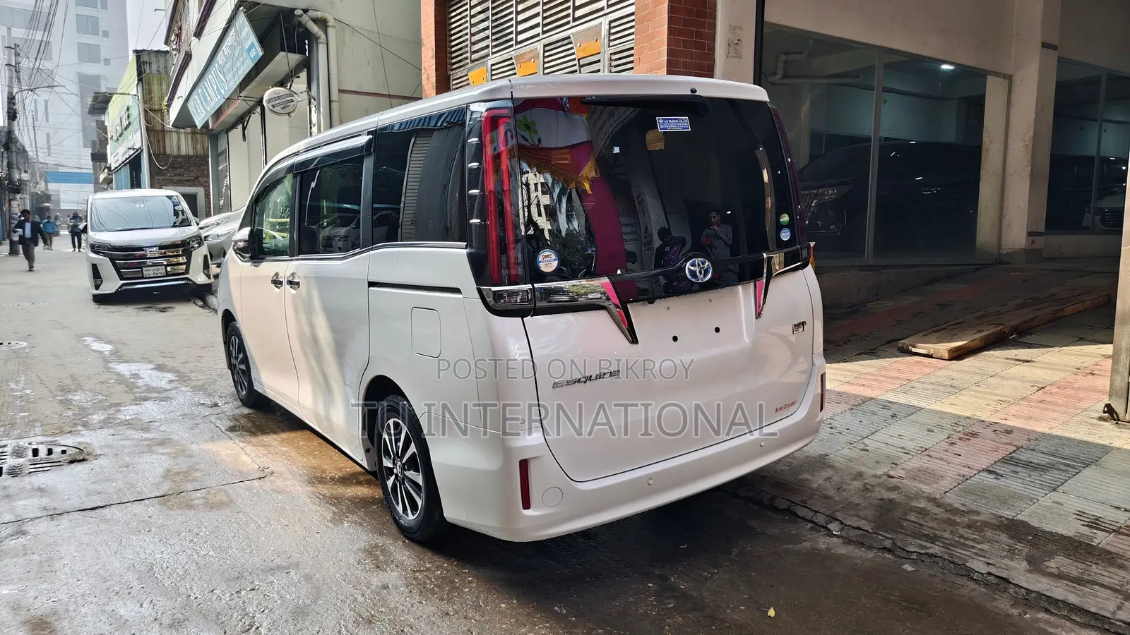 Toyota Esquire GI PREMIUM PUSH ST.. 2020