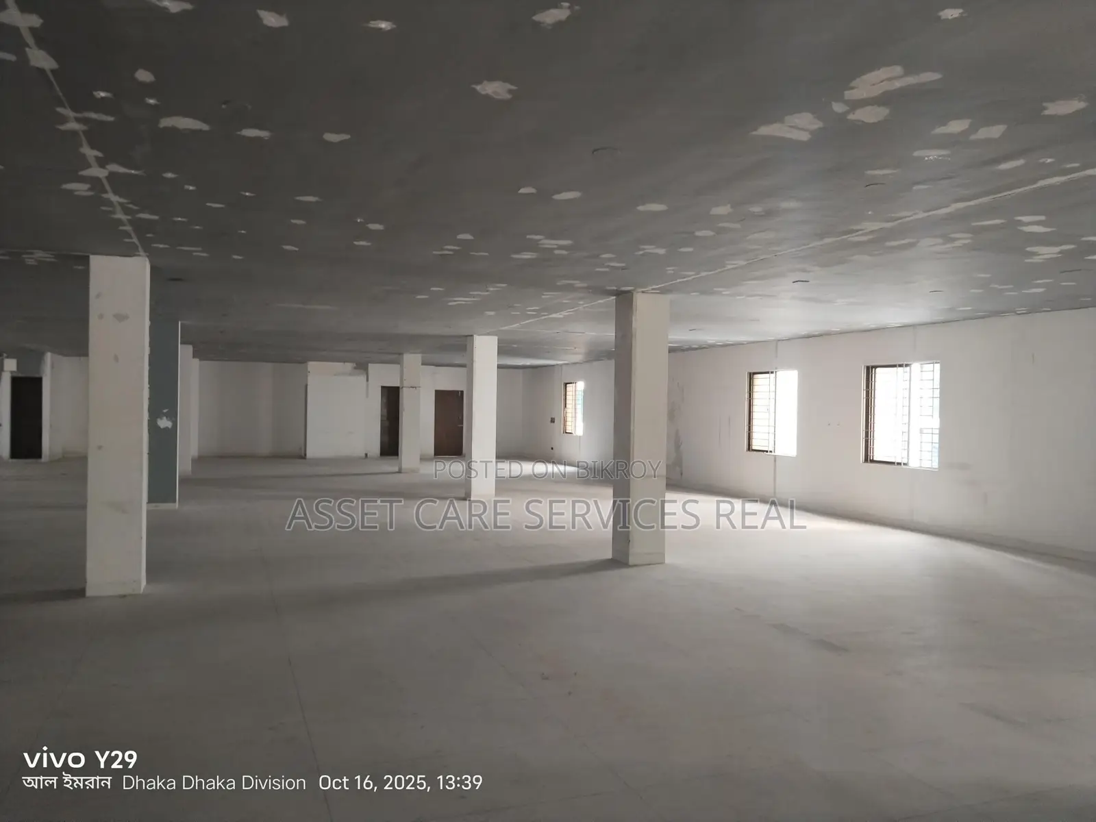 One Floor (11300) Sqf Commercial Speech Rent @ Gulshan Avenue.