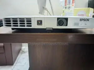 Epson EB 1771w 3000 Lumen projector