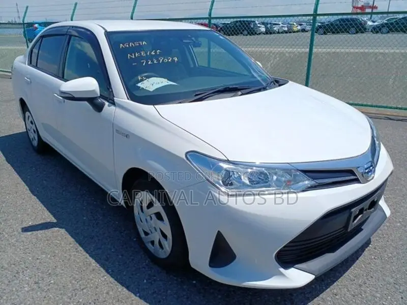 Toyota Axio EX PACKAGE HYBRID 2020