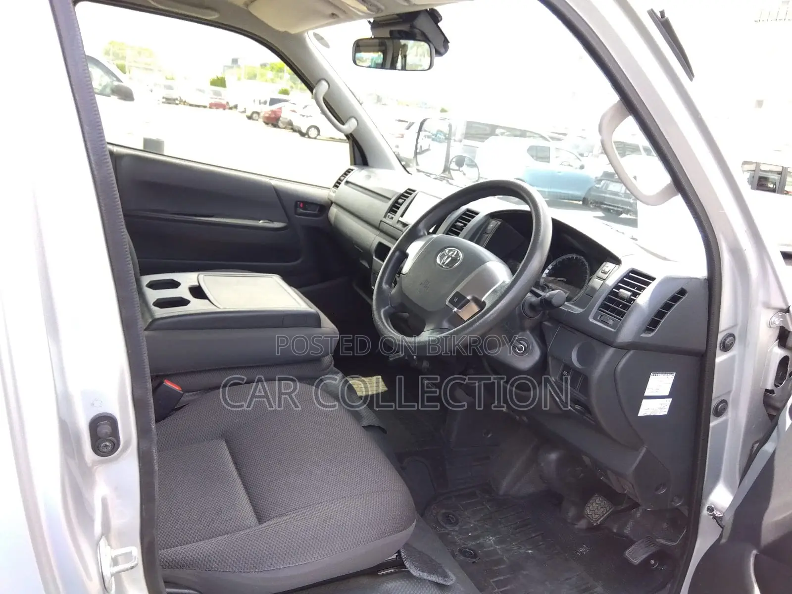 Toyota Hiace DX Ambulance 2020