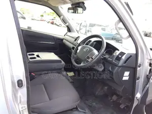 Toyota Hiace DX Ambulance 2020