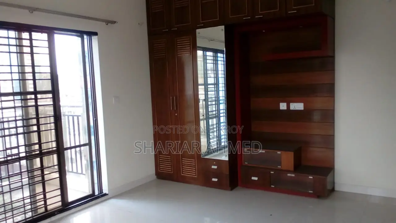 গুলশানে ভাড়ার জন্য ৪ বেডরুমের ২৮০০ বর্গফুটের অ্যাপার্টমেন্ট