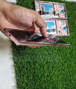 Samsung Note 20 Ultra OLED Display