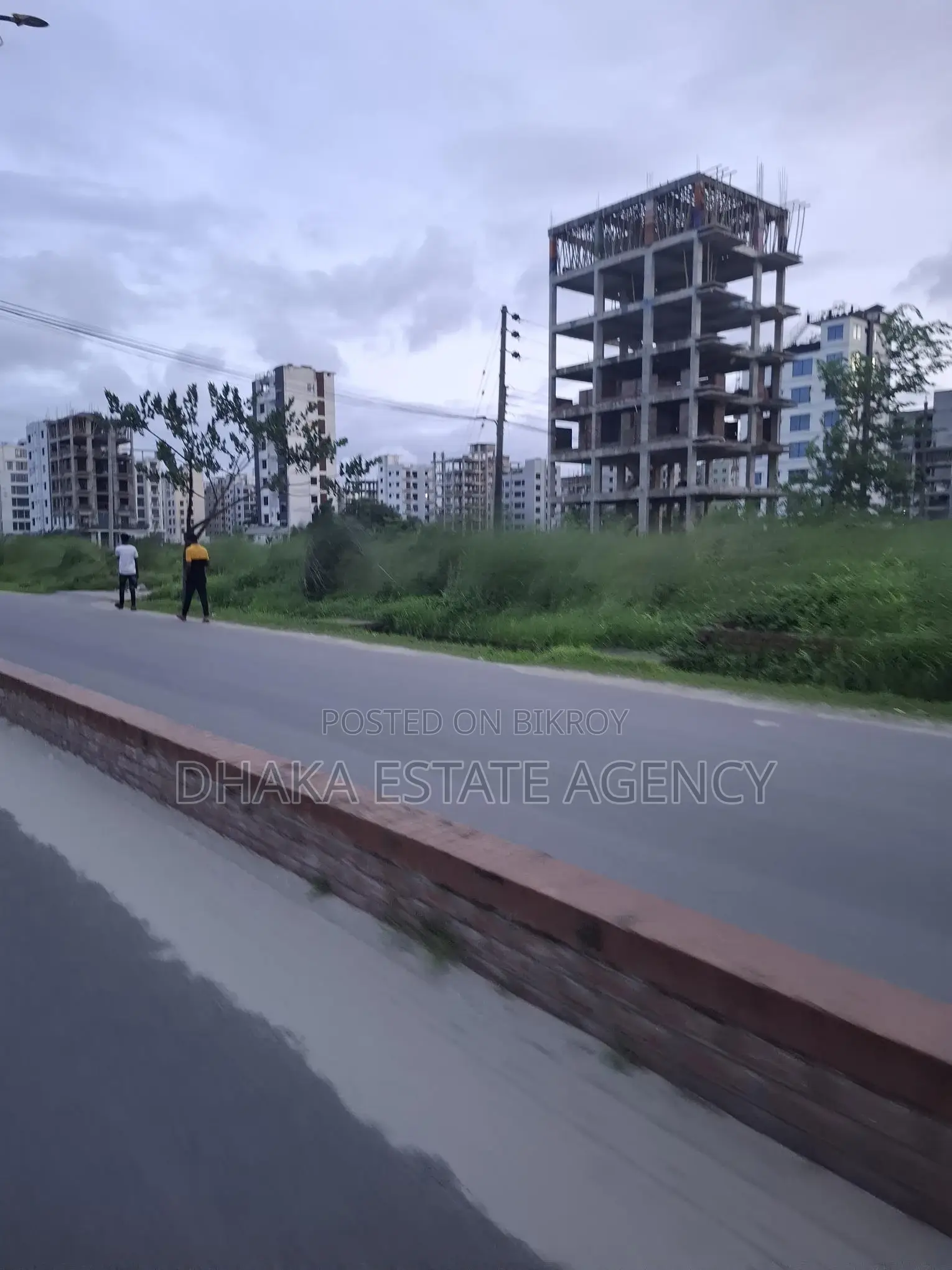 Nikunjo = 2, Commercial 20 Katha Plot Sale